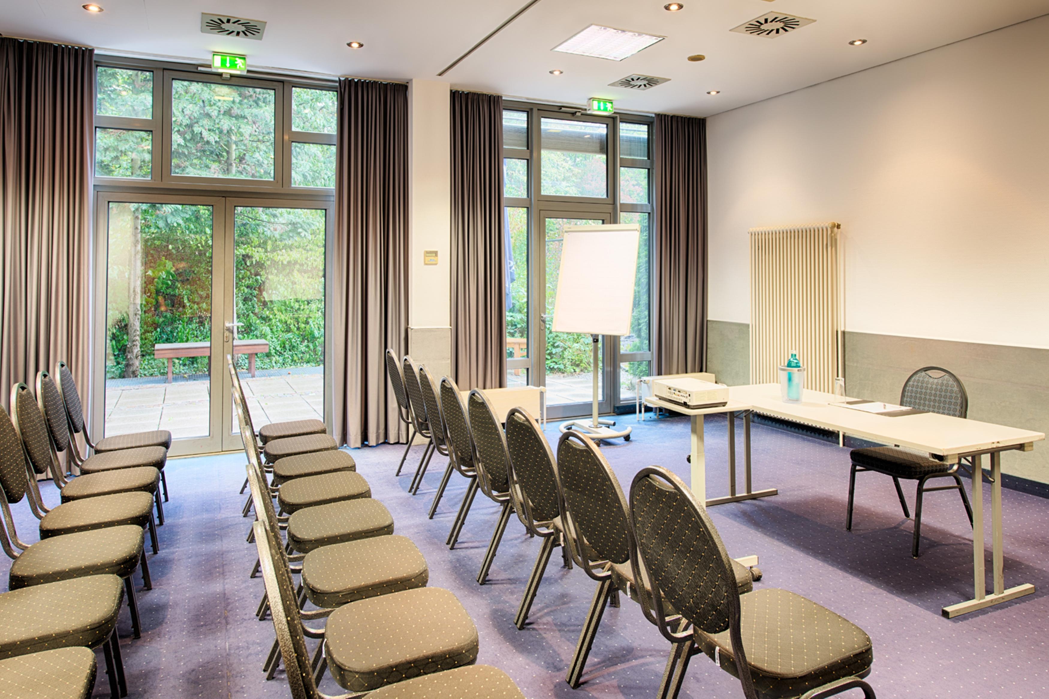 Achat Hotel Stuttgart Airport Messe Εξωτερικό φωτογραφία