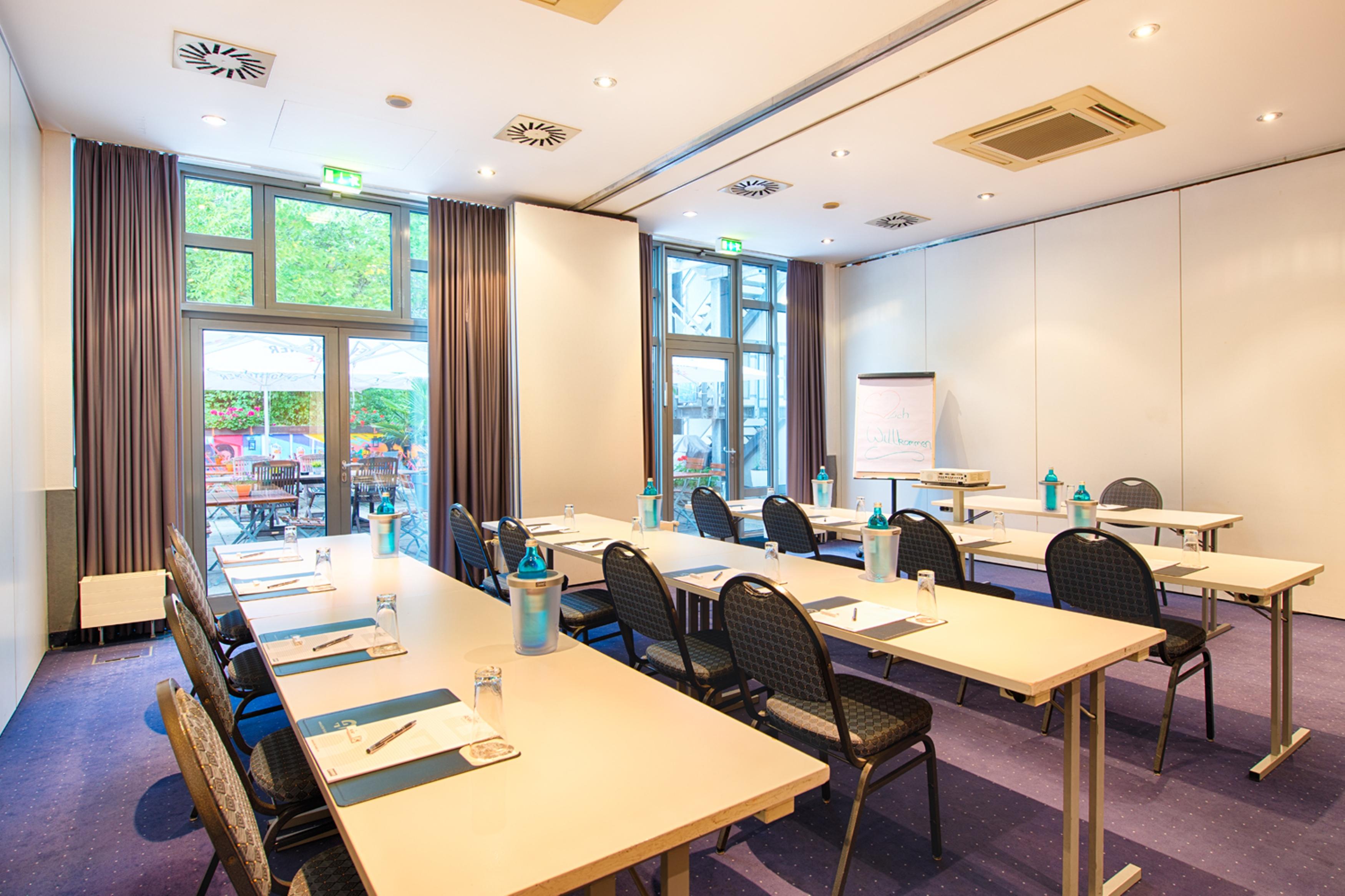 Achat Hotel Stuttgart Airport Messe Εξωτερικό φωτογραφία