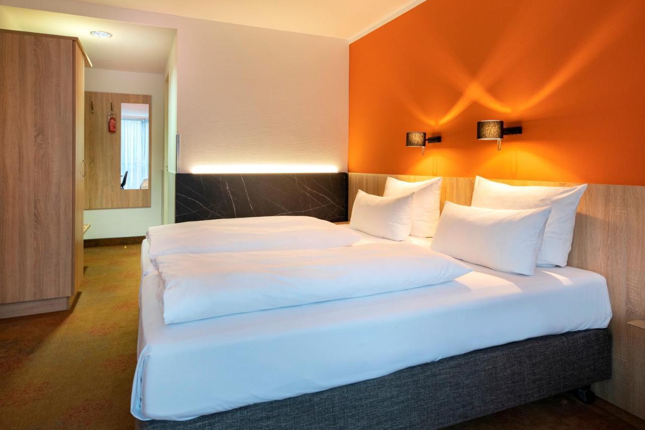 Achat Hotel Stuttgart Airport Messe Εξωτερικό φωτογραφία