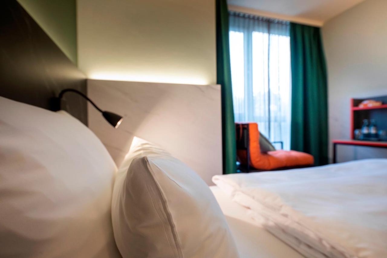 Achat Hotel Stuttgart Airport Messe Εξωτερικό φωτογραφία