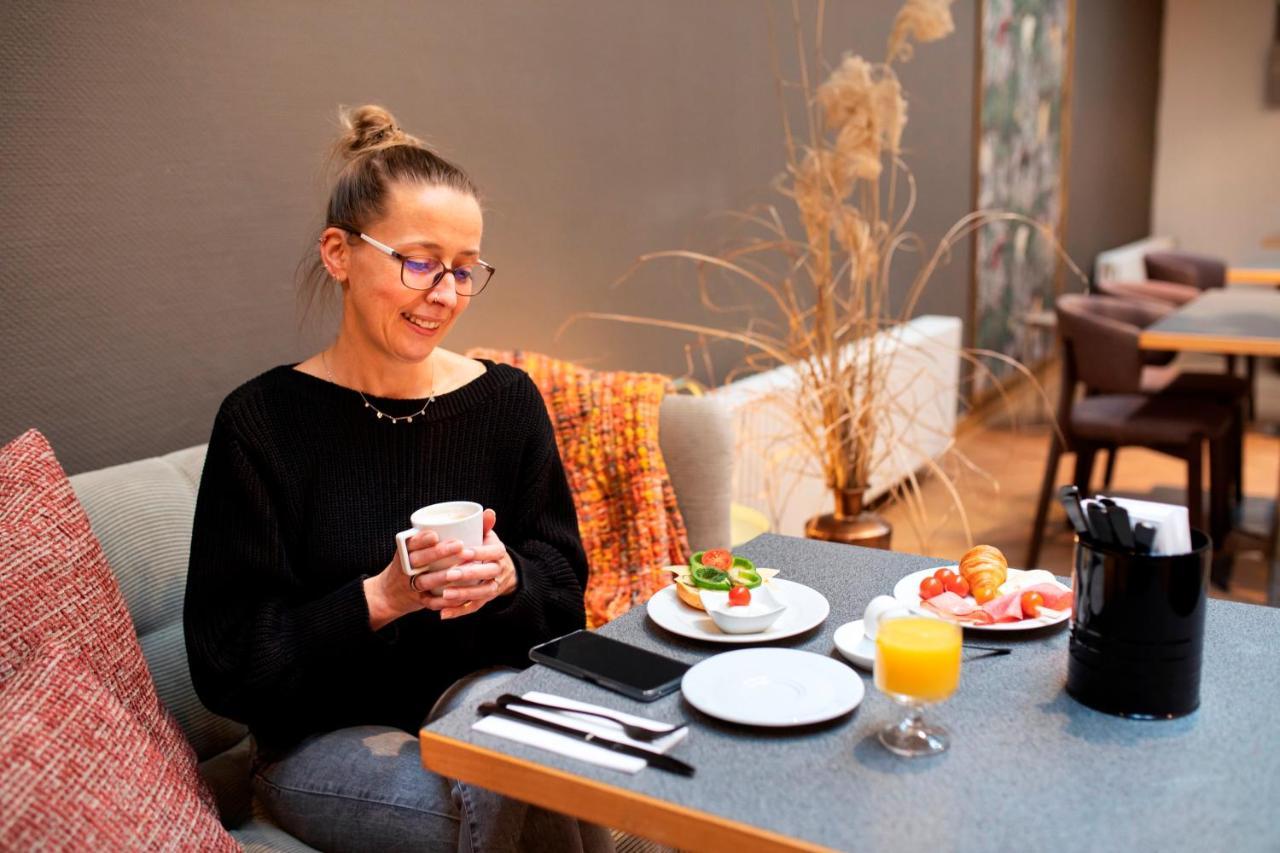 Achat Hotel Stuttgart Airport Messe Εξωτερικό φωτογραφία