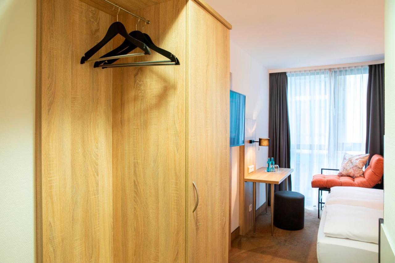 Achat Hotel Stuttgart Airport Messe Εξωτερικό φωτογραφία