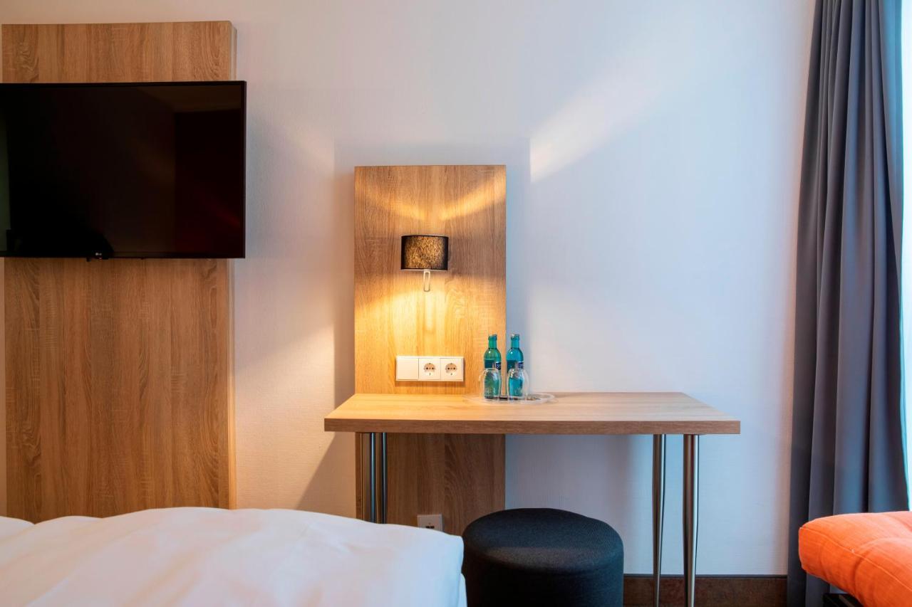 Achat Hotel Stuttgart Airport Messe Εξωτερικό φωτογραφία