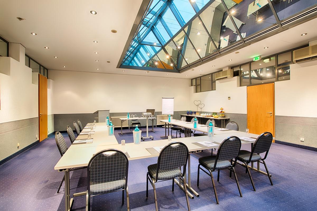 Achat Hotel Stuttgart Airport Messe Εξωτερικό φωτογραφία
